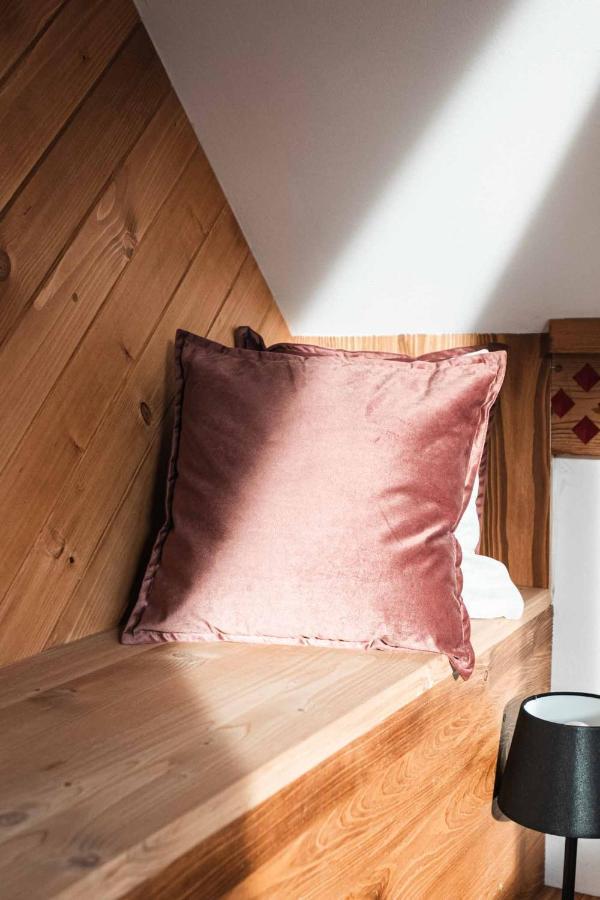 Fajne Chaty - Rodzinny Wypoczynek W Gorach Falsztyn Extérieur photo